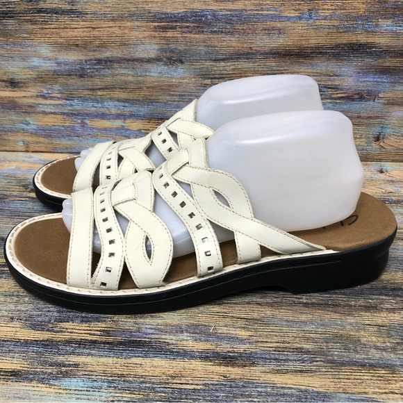 Clarks Womens Sliders Slip on Sandals Cutout Accent Leather Size 11N - Picture 6 of 11